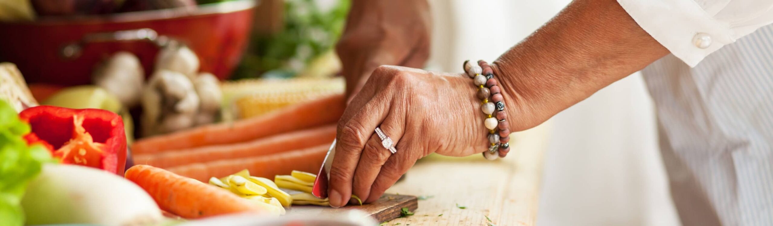 Conseils pour bien choisir ses aliments : quels aliments privilégier pour les séniors ? | Clinalliance | Résidences seniors