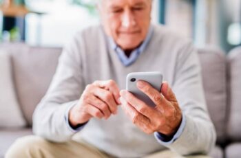 L’apprentissage des outils numériques pour les personnes âgées ? | Clinalliance | Résidences Seniors