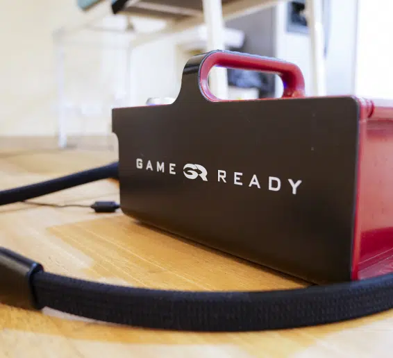 Petit appareil étiqueté GAME READY - systeme cosmos robowalk | Clinalliance Paris